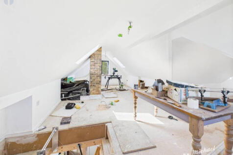 CAM03852G0-PR0259-STILL001-thumbnail-h750-70