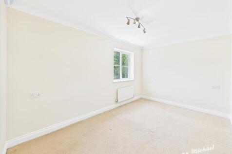 CAM03852G0-PR0378-STILL005