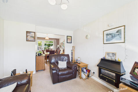 CAM03218G0-PR0773-STILL009