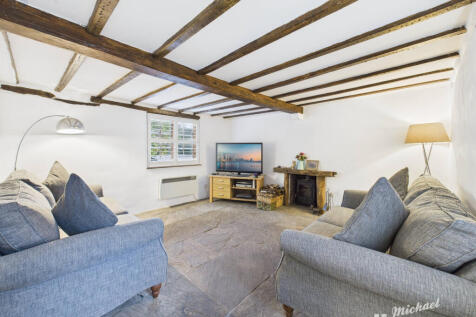 CAM03852G0-PR0439-STILL006