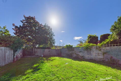 CAM03852G0-PR0441-STILL002