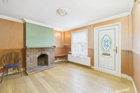 CAM03218G0-PR0797-STILL001