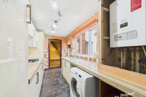 CAM03218G0-PR0797-STILL007