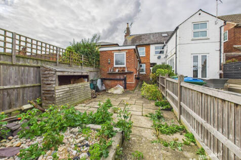 CAM03852G0-PR0455-STILL004-thumbnail-h750-70