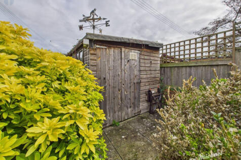 CAM03852G0-PR0455-STILL003-thumbnail-h750-70