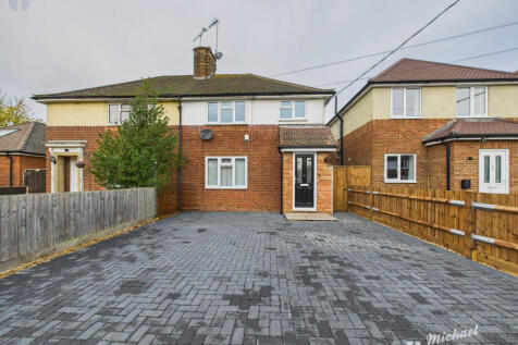 CAM03852G0-PR0463-STILL012