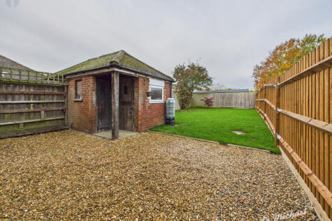 CAM03852G0-PR0463-STILL005