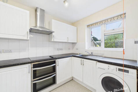 CAM03218G0-PR0836-STILL009-thumbnail-h750-70