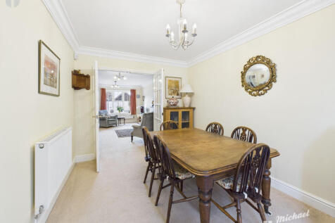 38b80df717dc48f6a946661000e2eeca_80_CAM03852G0-PR0