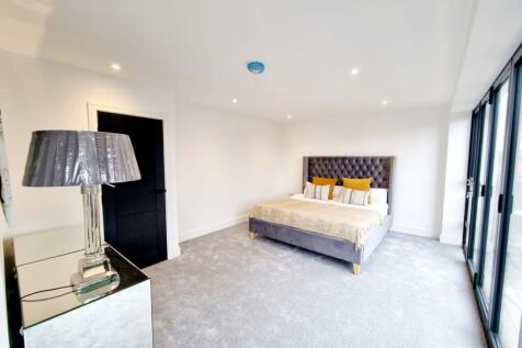 e0b840df-f4a6-403d-a34e-9ac5453637ea