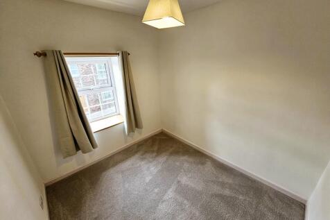 fd72f9a7-25e4-457a-b2f5-08bffd13dea1