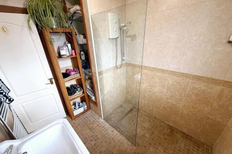 3b80852b-35c9-4e7c-9fde-0b5e85d6946c