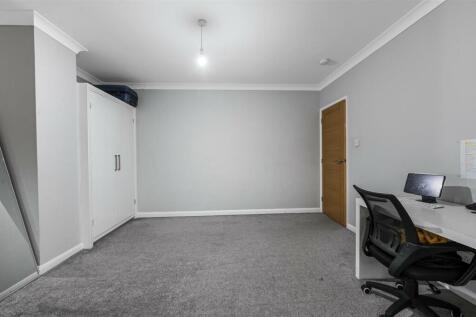 Main Bedroom 2.JPG