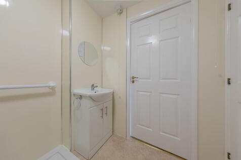 11-Broughton-Close-7-Hi-Res