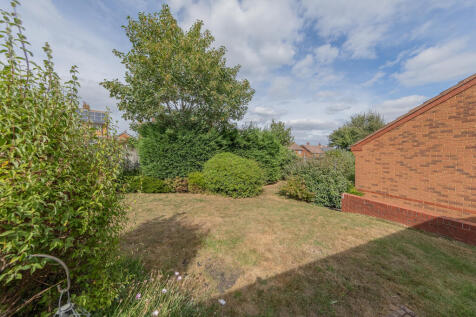 11-Broughton-Close-15-Hi-Res