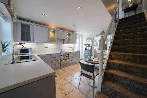 Kitchen/Breakfast Area