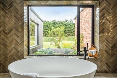 Bed 1 En-Suite
