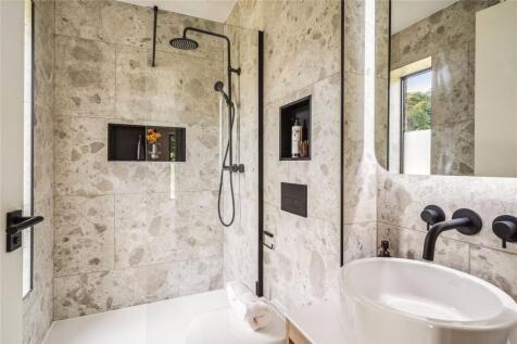 Bed 2 En-Suite
