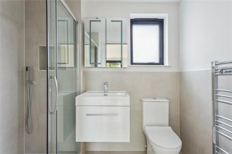 Bed 1 En-Suite