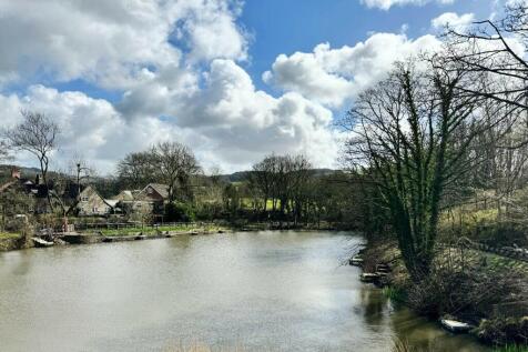 Stunning Lakes Views