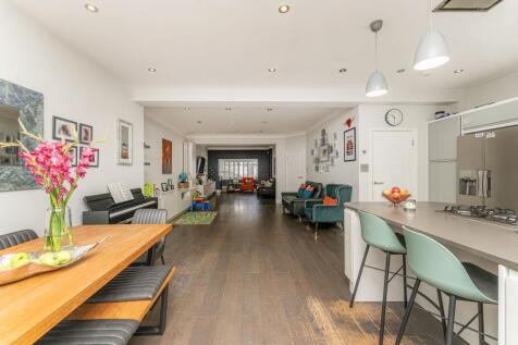 Kitchen Dining Area