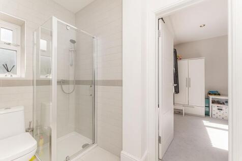 Jack &amp; Jill En Suite