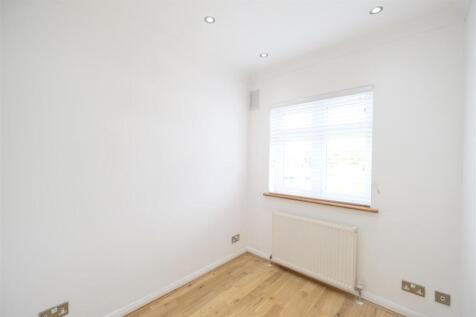 Barroque - Burlington Rise Bed 3.JPG
