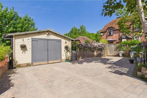 Garage &amp; Driveway