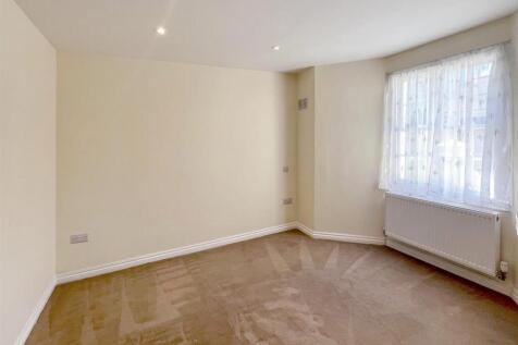 Bedroom.jpg