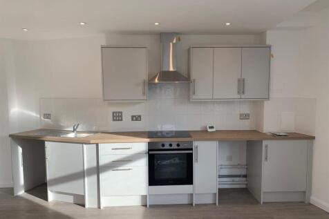 Kitchen 2.jpg
