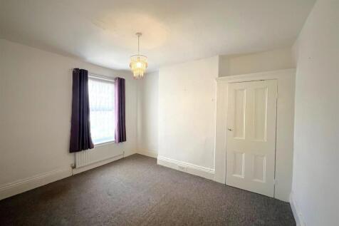 Bedroom 3.jpg