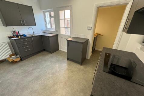 kitchen 1.jpg