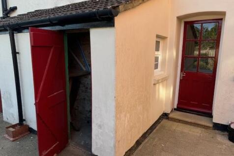 outside storage cupboard.jpg
