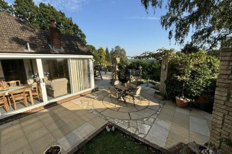 Sun terrace 2.jpeg