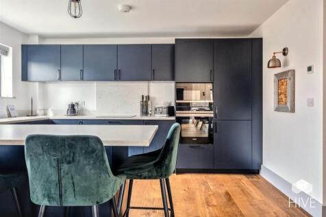 Fully appointed kitchen