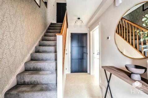 Choice of carpet colours (1st floor)