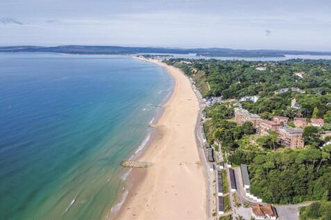 Close to Bournemouth and Poole award winning beach
