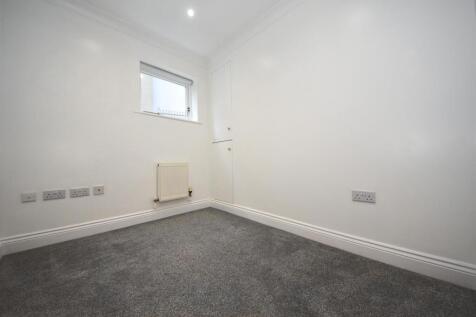 BEDROOM.jpg