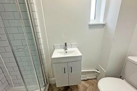 Shower Room.jpeg
