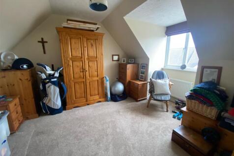 fourth bedroom.jpeg
