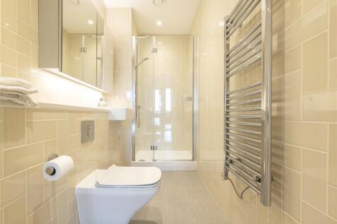Prisitine En-Suite