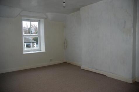 4. Bedroom 25 Main st.JPG