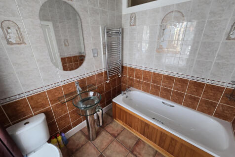 7. En-Suite