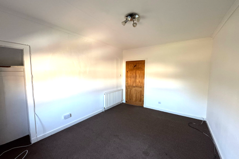 9. Bedroom 2.2