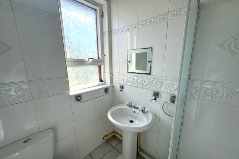 10. Bathroom 1.1