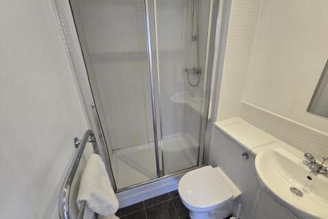 6. En-Suite