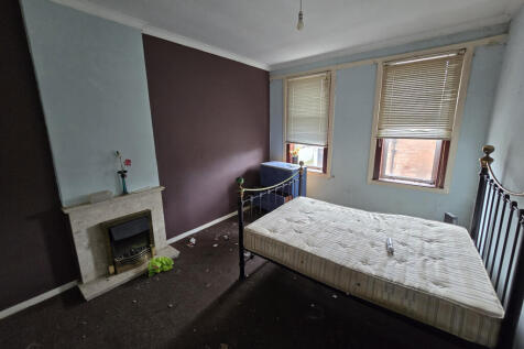 4. Bedroom 1
