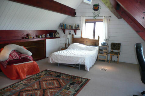 8. Bedroom 2.JPG