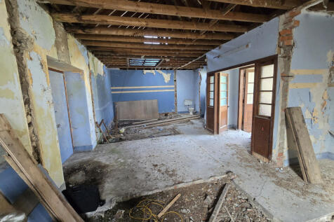 7. Vestibule 2
