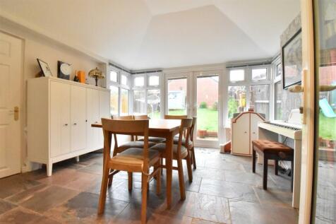 dining room.JPG